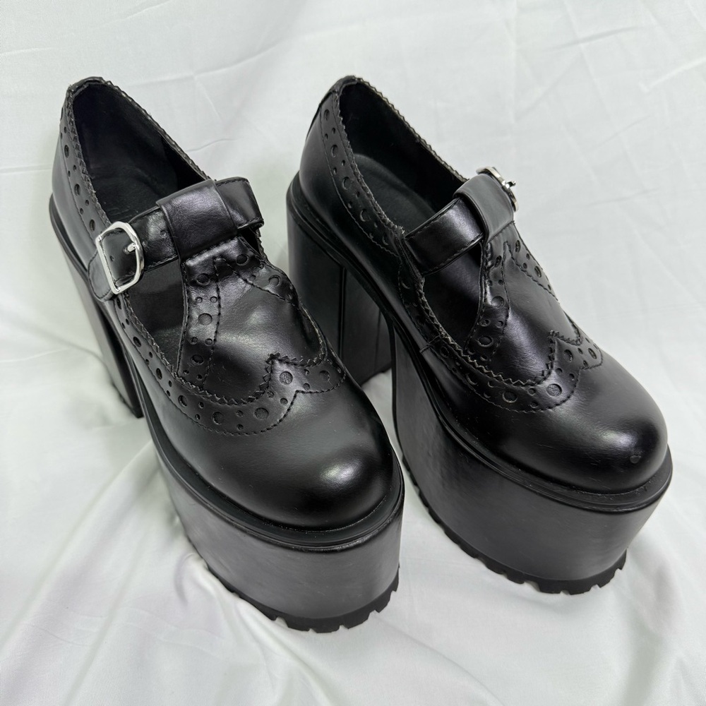 dELiA*s Black Platform Oxford Women’s Shoes